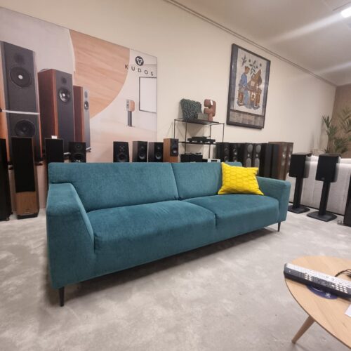 Alternative view of Tess bank van Jamé - showmodel