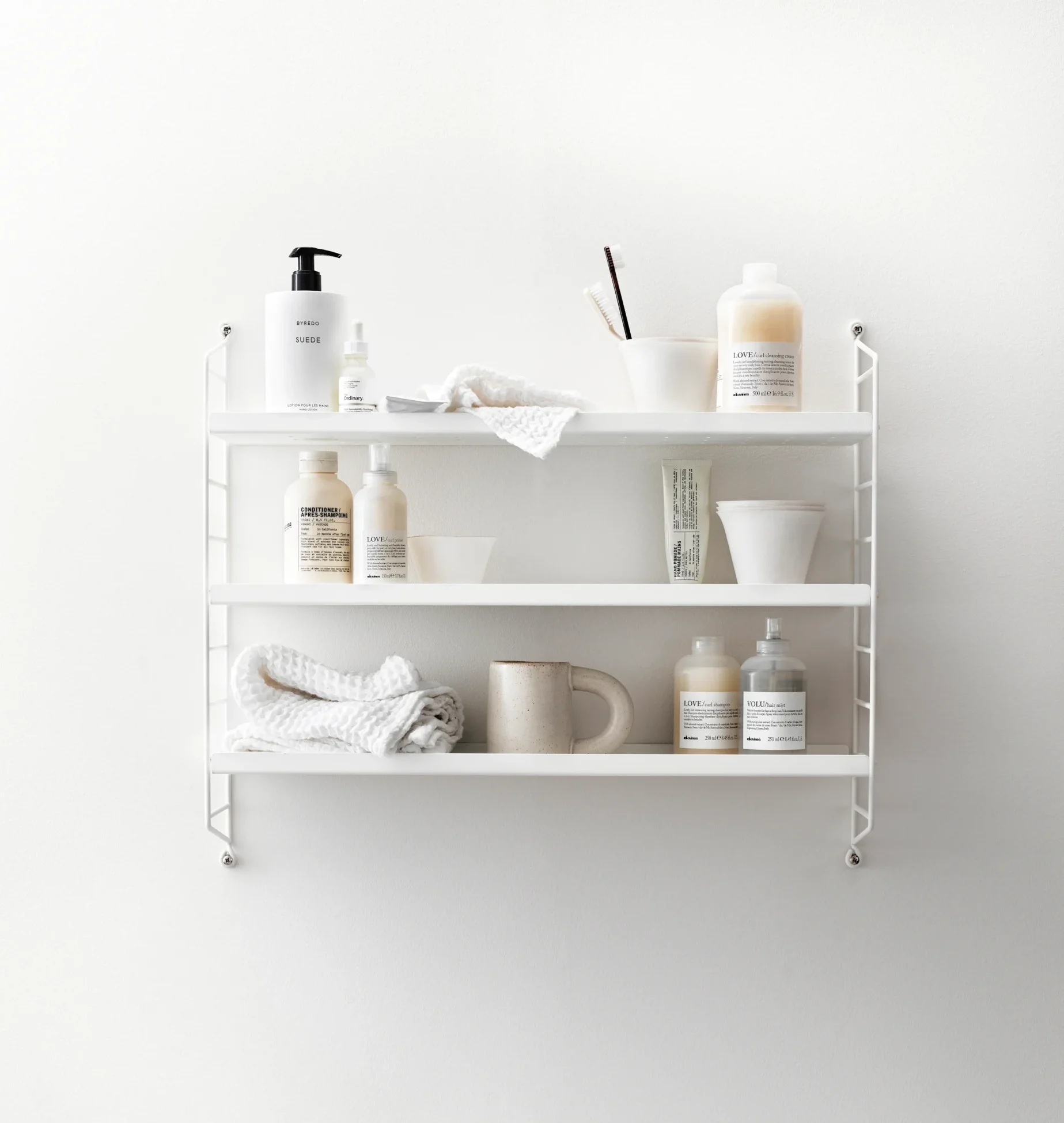 String Pocket Metal wandkast van String Furniture