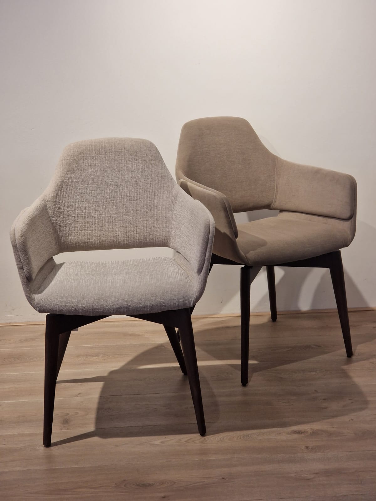 Set van 2 Lotus stoelen van Mobitec - Showroommodellen - Afbeelding 3