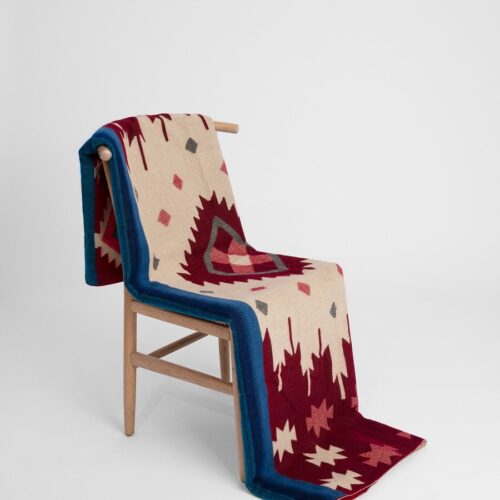 Native Plaid Wine Red van Alpaca Loca