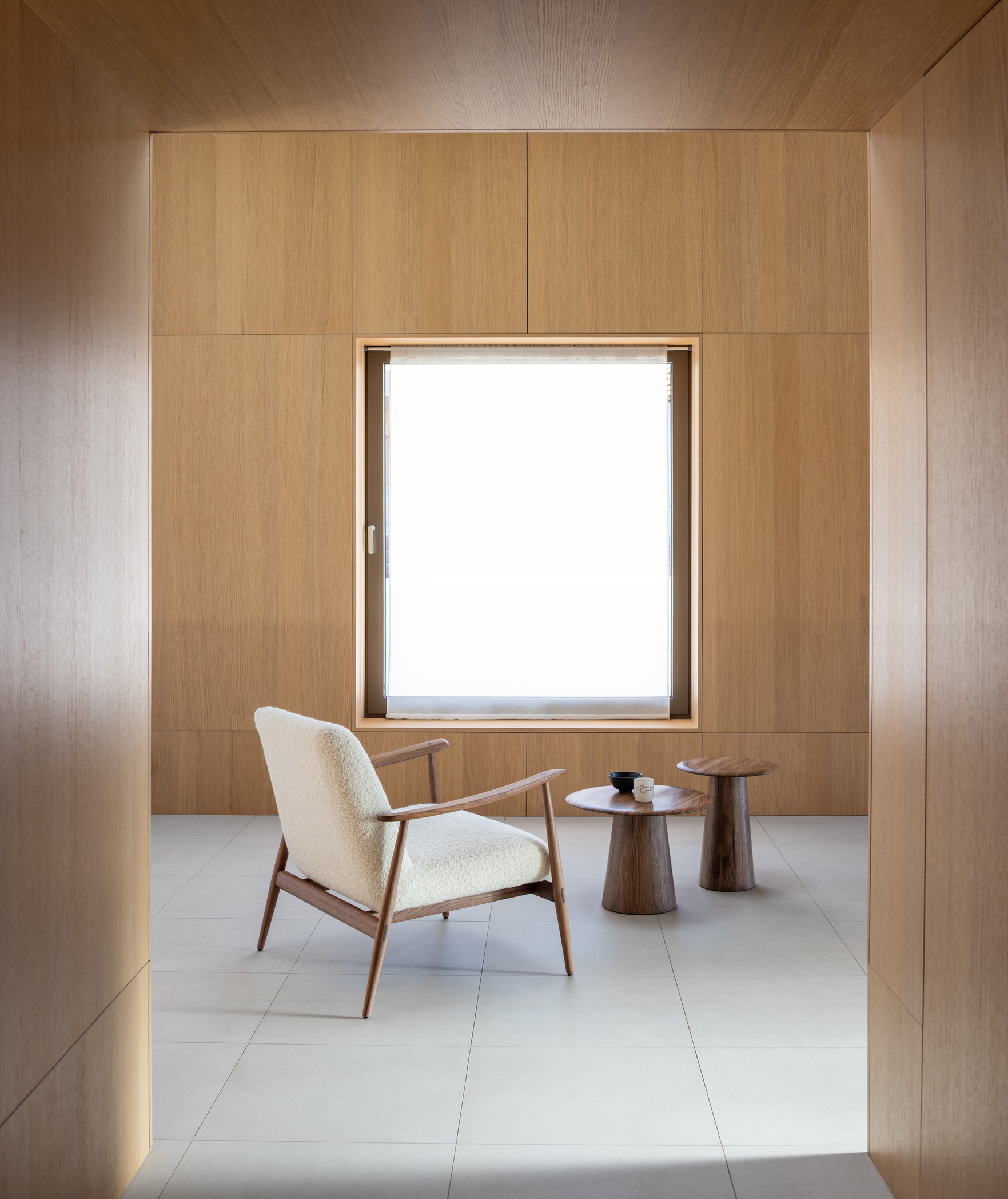 Gazzda Aska Lounge Chair notenhout - Afbeelding 5