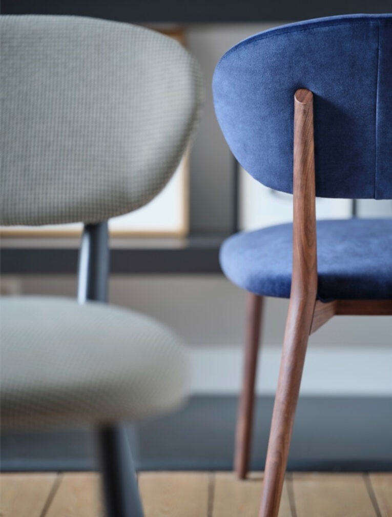 Toro stoel met houten frame zonder arm van Mobitec - Afbeelding 5